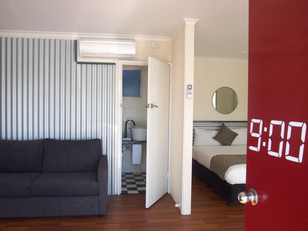 Siesta Central Apartments Sale Pokoj fotografie